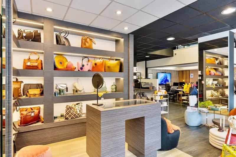 Handelspand centrum Halle met parking