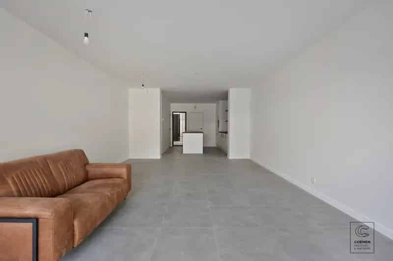 Prachtig, volledig gerenoveerde woning met 3 slaapkamers op een toplocatie te Turnhout!