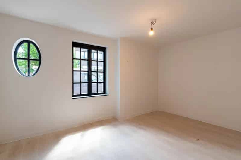 Modern BEN-appartement met groene tuin  8514910