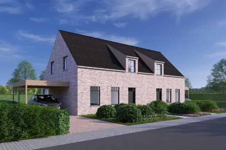 Huis Te Koop Koolskamp: Instapklare Halfopen Woning
