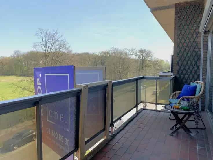 Appartement te koop: Instapklaar 2 slaapkamers, terras en garage