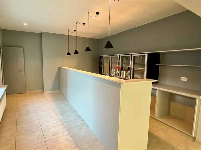 Ruime en gezellige woning met 3 slaapkamers, garage en tuin. Veel mogelijkheden!