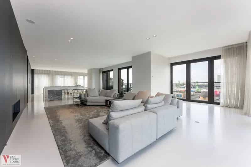 Exclusief appartement aan de Oosteroever