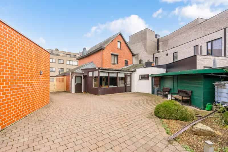 Op te frissen woning met tuin te Herk-de-Stad