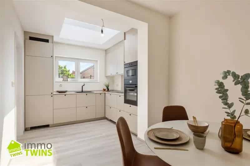 Volledig gerenoveerde woning in het hart van Kemzeke