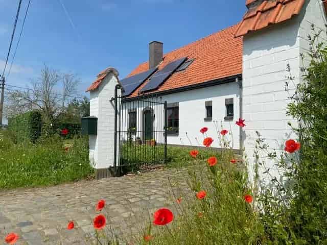 Villa te koop in Oosteeklo