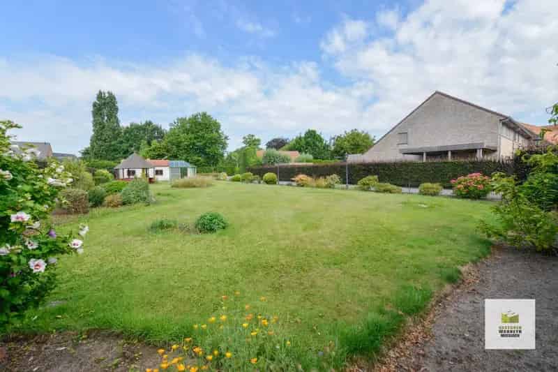 Perceel bouwgrond van 602 m2 geschikt voor OPEN bebouwing in centrum Wingene