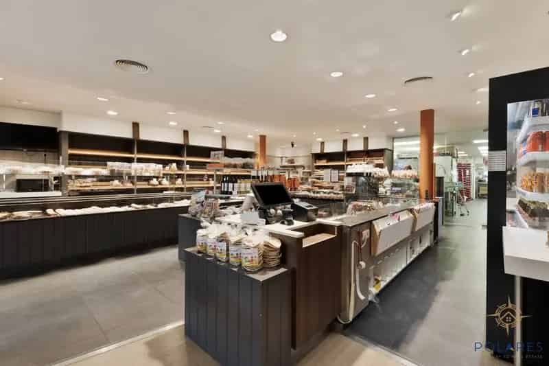 Uitstekend gelegen handelsruimte te koop in hartje Herent – Investering of nieuwe commerciële opportuniteit