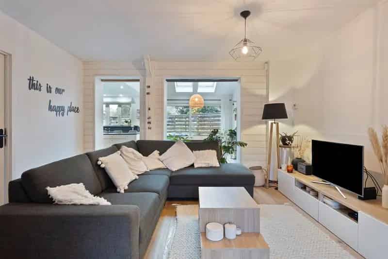 Prachtig gerenoveerde woning in doodlopende wijk