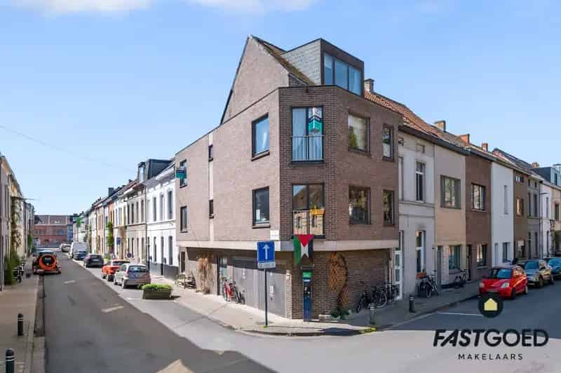 Opbrengsteigendom te koop in Gentbrugge