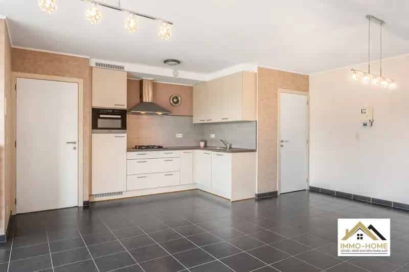 Appartement te koop in Zeveneken