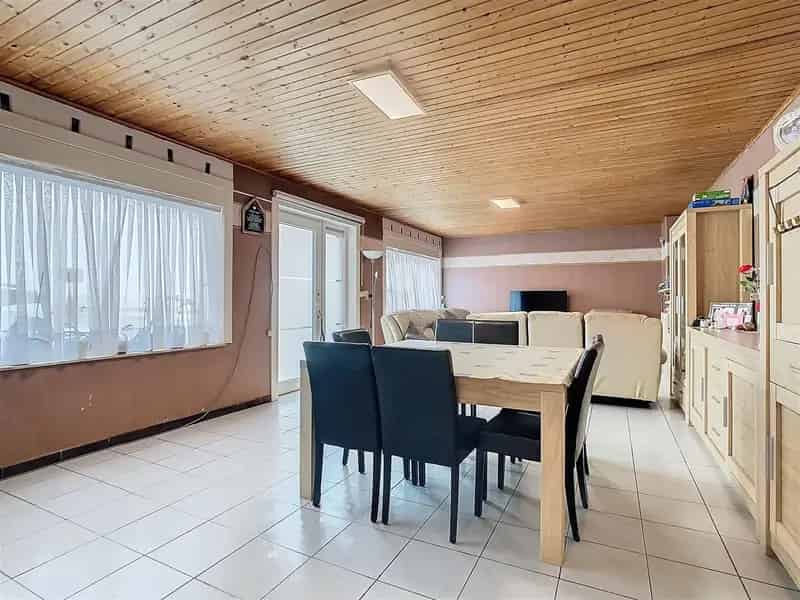 Praktische woning (gelijkvloers), 2 slpks en garage, 1a 95ca