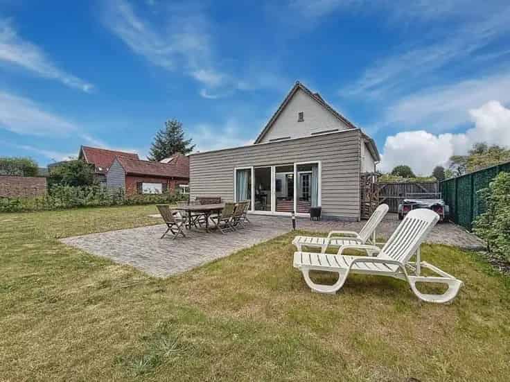 Huis Te Koop: Ruime Villa 3 Slaapkamers Tuin Zonnepanelen