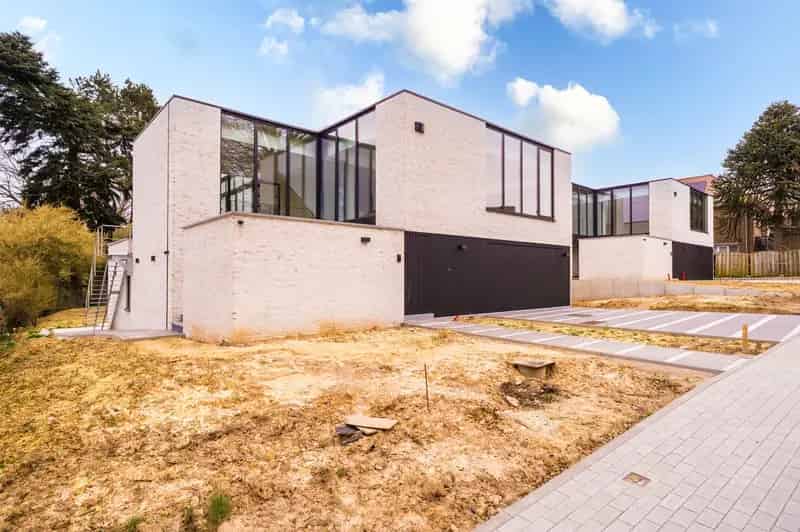UNIEKE NIEUWBOUWVILLA OP EEN TOPLOCAITE