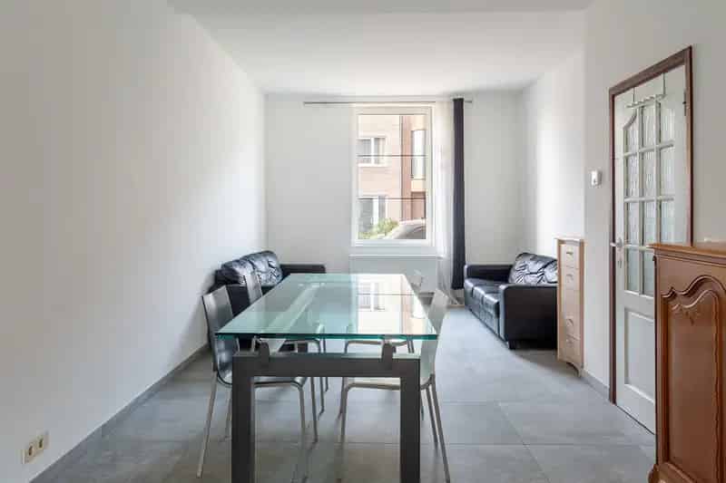 Gerenoveerde woning met 4 slaapkamers 8465868