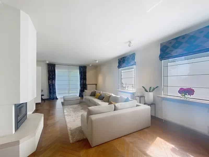 Exclusieve villa met 5 slaapkamers en zwembad