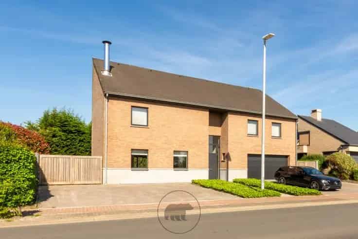 Ruime Luxueuze Villa te Koop in Landelijke Omgeving