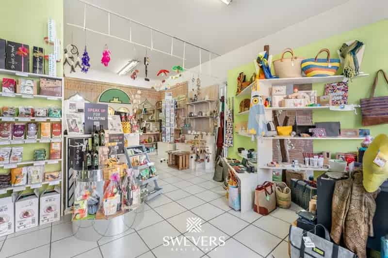Commercieel pand met garage in centrum Beringen