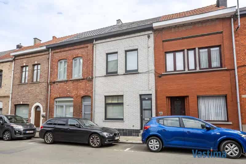 Gezellige rijwoning met 2 slaapkamers nabij OLV-ziekenhuis