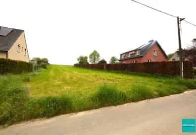 Goed gelegen bouwgrond voor open bebouwing in Mazenzele