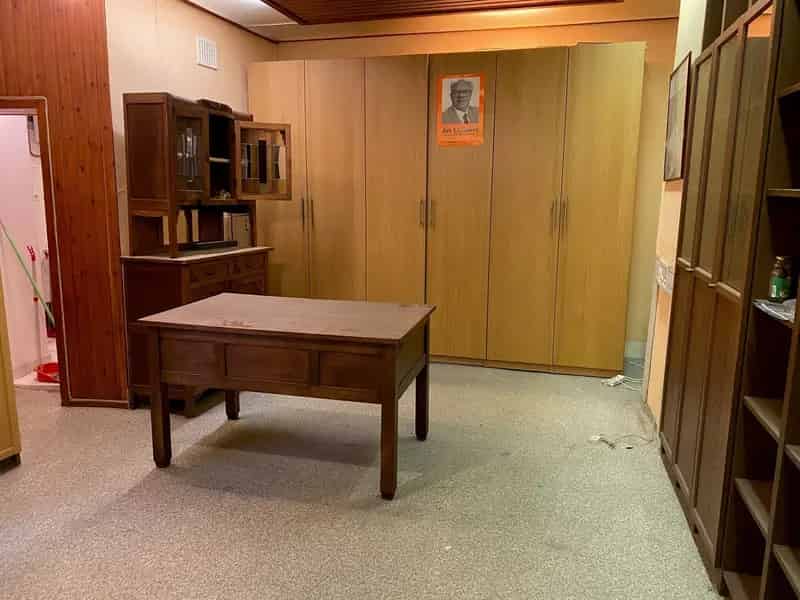 Opbrengsteigendom met bureau en 3 studio's