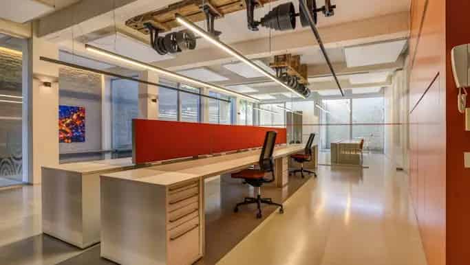 Kantoor te koop in Jules Lagaelaan 15, Roeselare - Dewaele