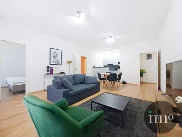 Gelijkvloers appartement te koop in Ixelles