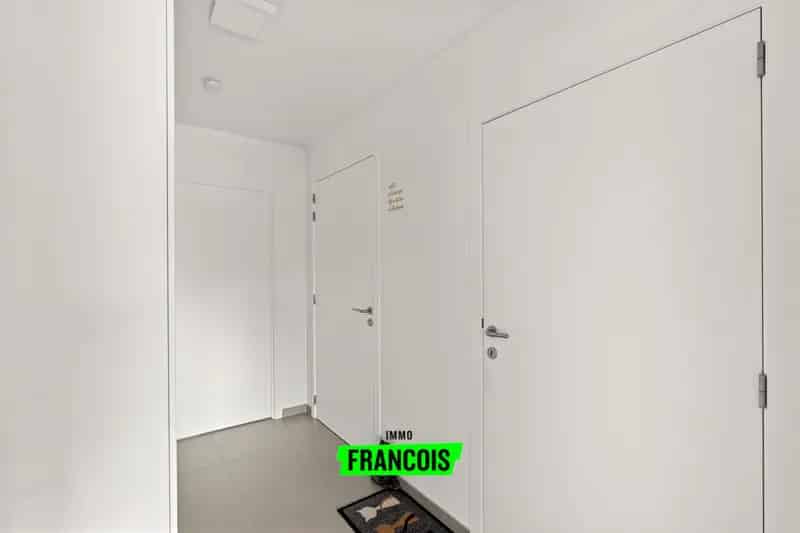 Modern appartement in jonge residentie op idyllische locatie te Bredene.