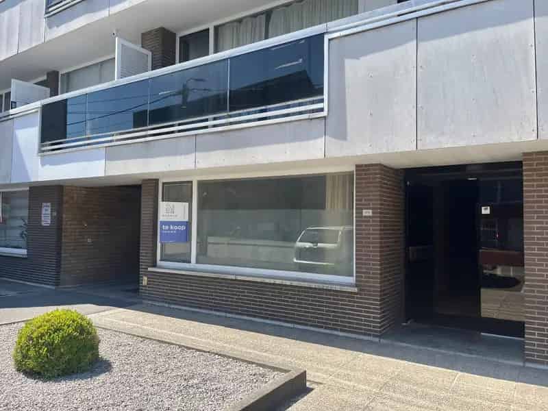 Gelijkvloers appartement te koop in Roeselare