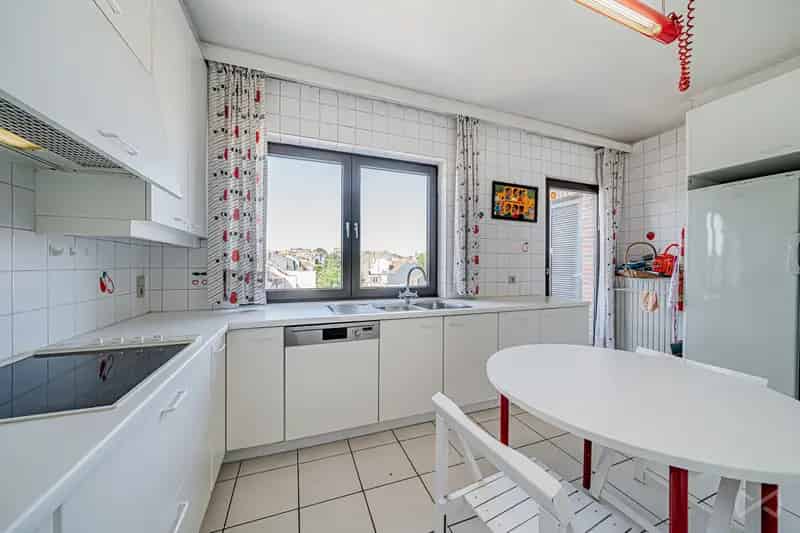 Penthouse met vier slaapkamers in Auderghem