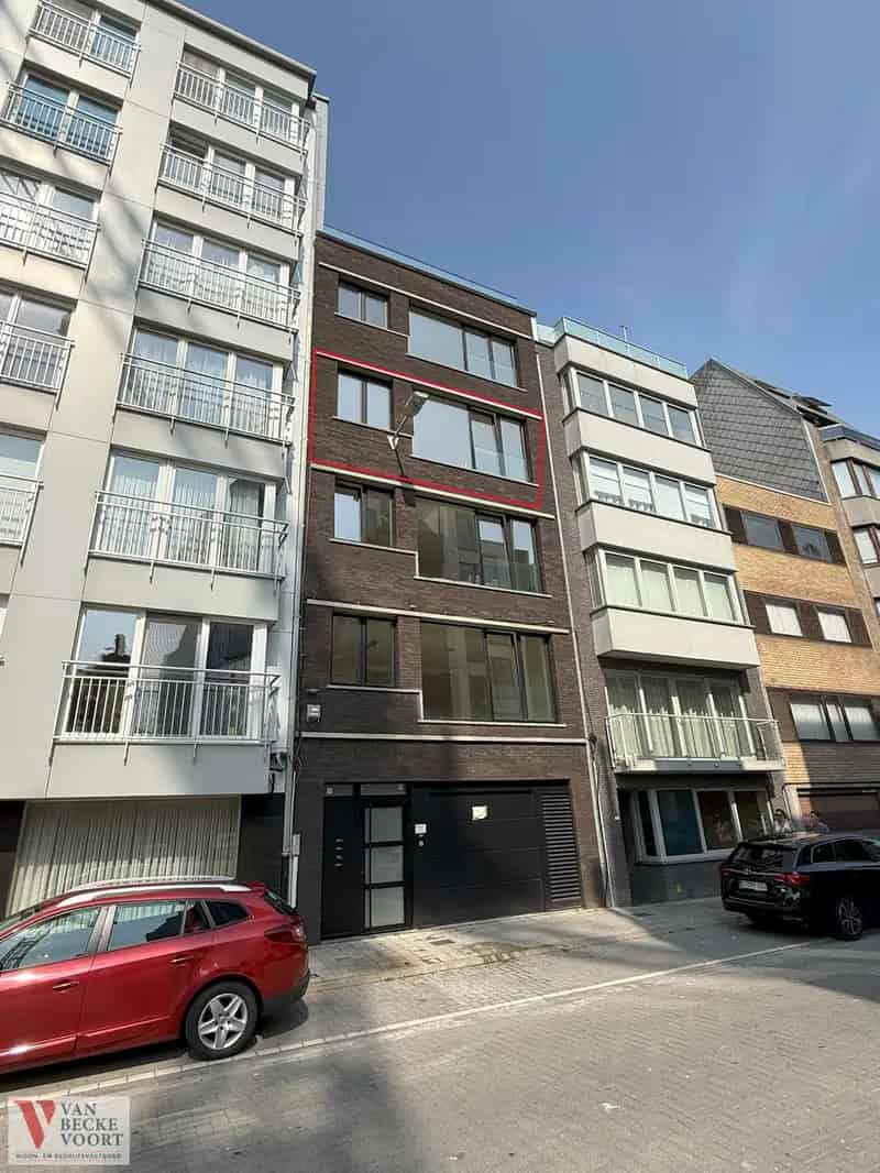Subliem gerenoveerd appartement met terras