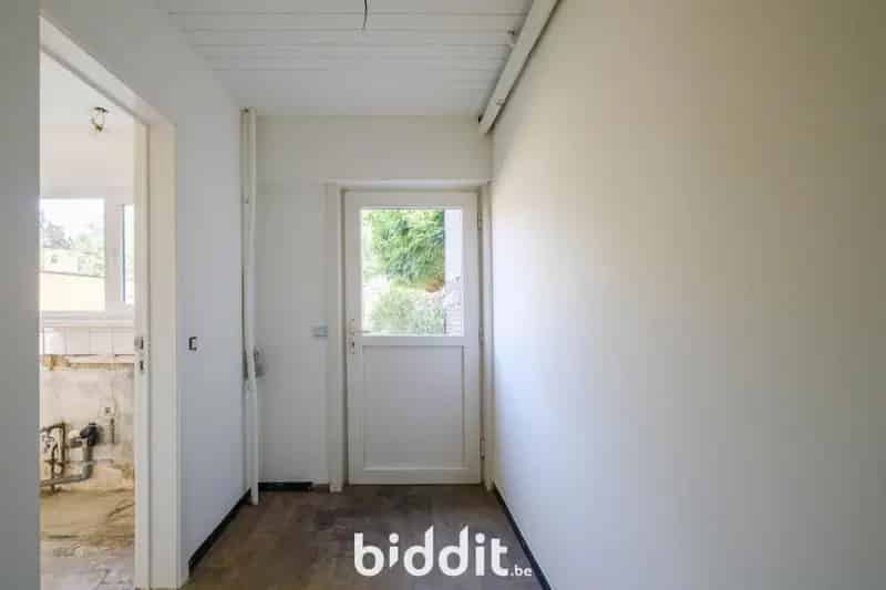 WONING MET GARAGE EN TUIN