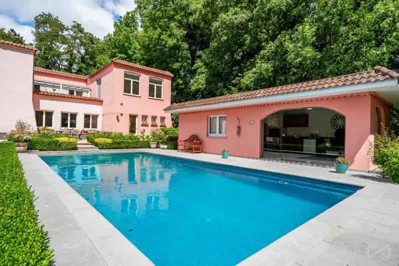 Villa met vijf slaapkamers in Sint-genesius-rode