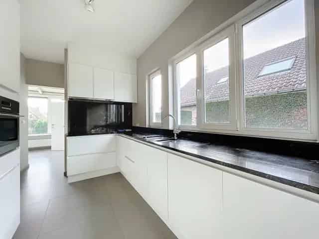 Villa te huur in Sint-Niklaas