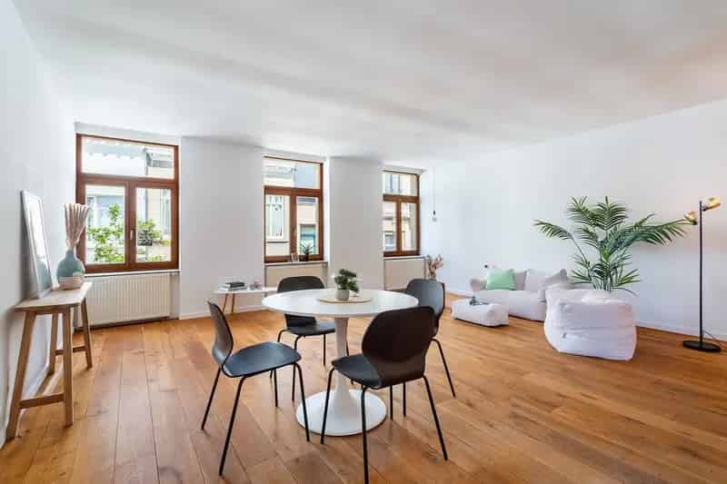 Sfeervolle en instapklare woning met eigentijdse afwerking in Berchem