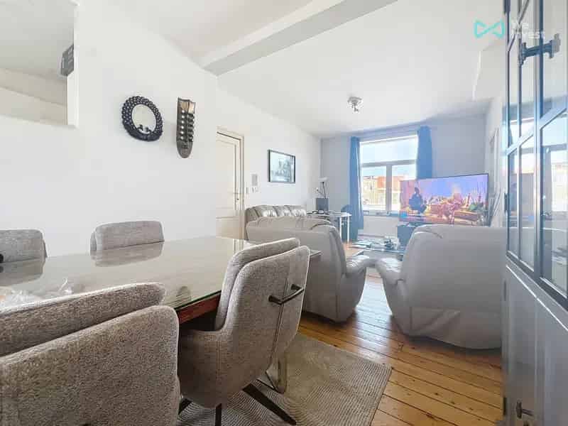 Appartementsgebouw met acht slaapkamers in Evere