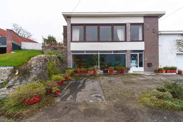 Handelswoning met mogelijkheden te Betekom